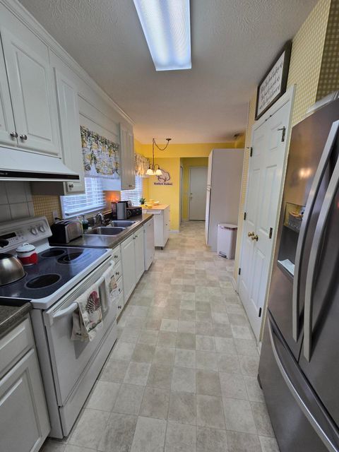 Tiny photo for 108 Willow Leaf Place, Aiken, SC 29801 (MLS # 221234)