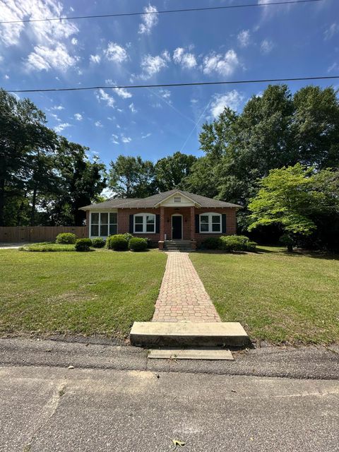 82 Nightingale Street Barnwell SC 29812