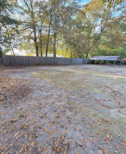 Tiny photo for 129 Virginia Avenue, Barnwell, SC 29812 (MLS # 220569)