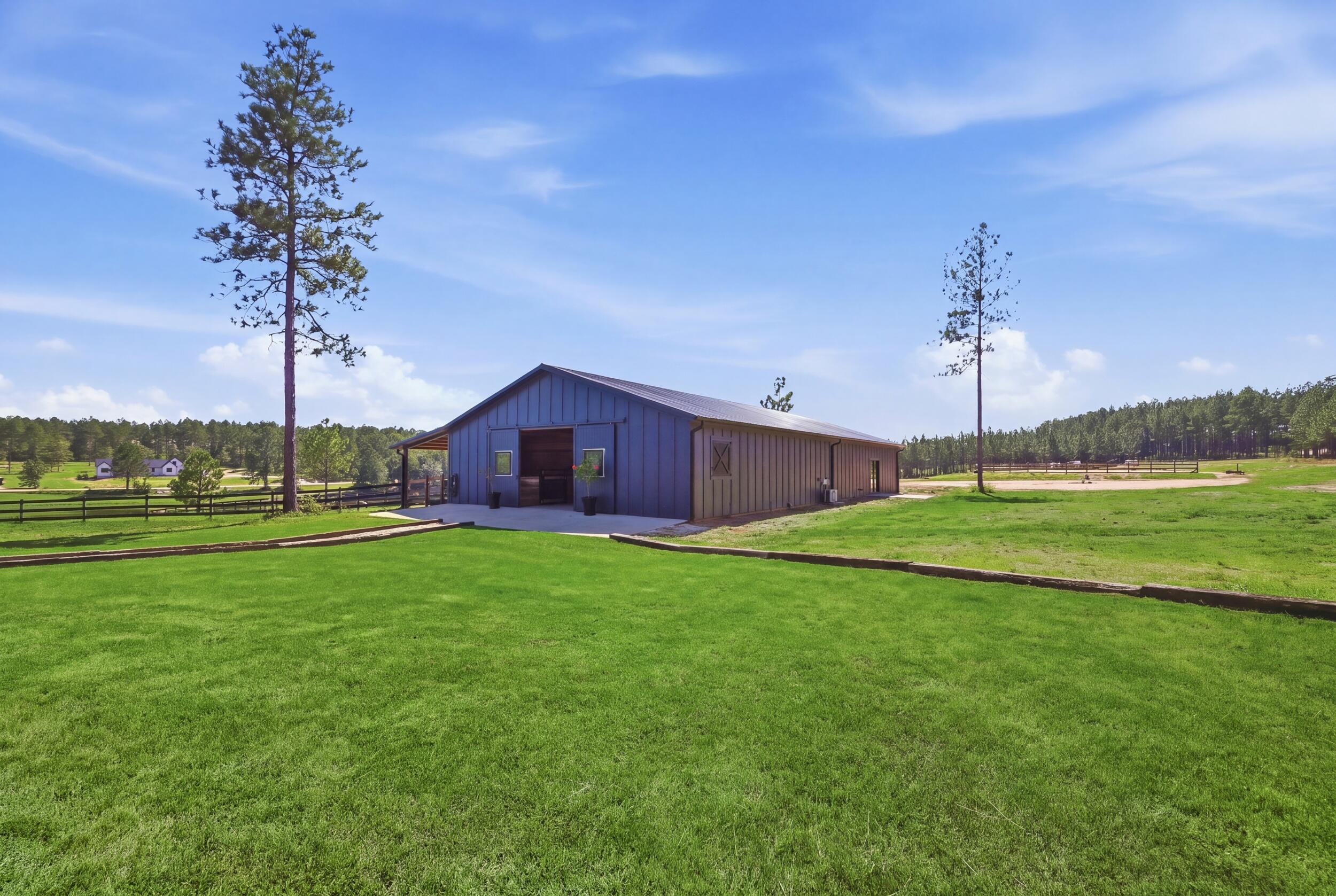 3323 Laughlin Loop
