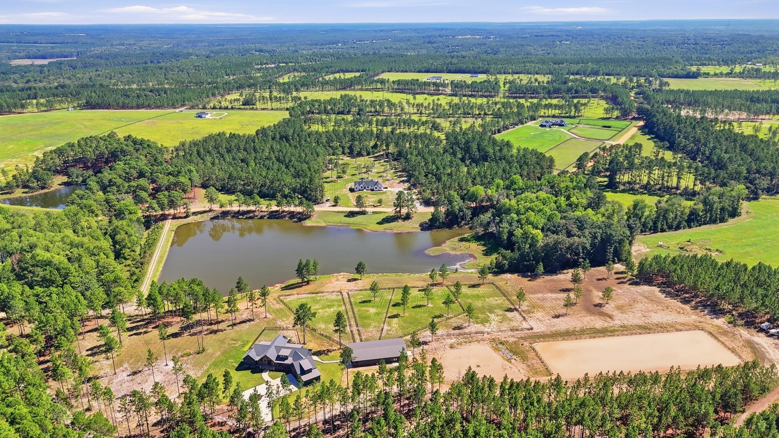 3323 Laughlin Loop
