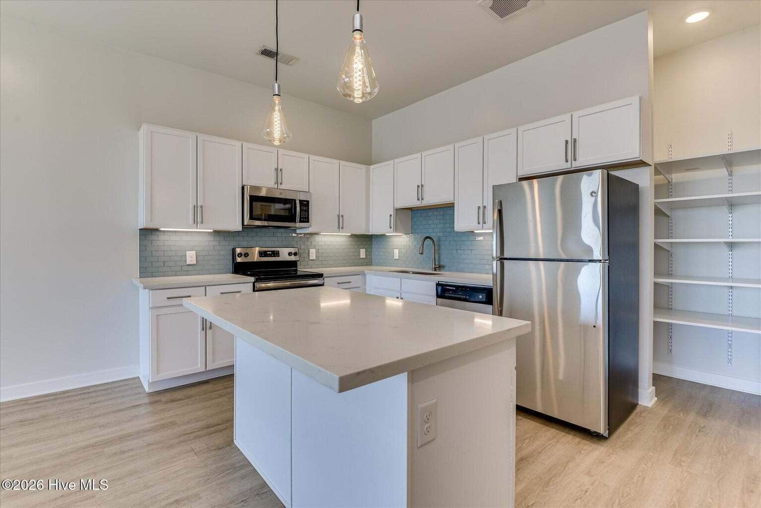 111 Railroad Avenue 707