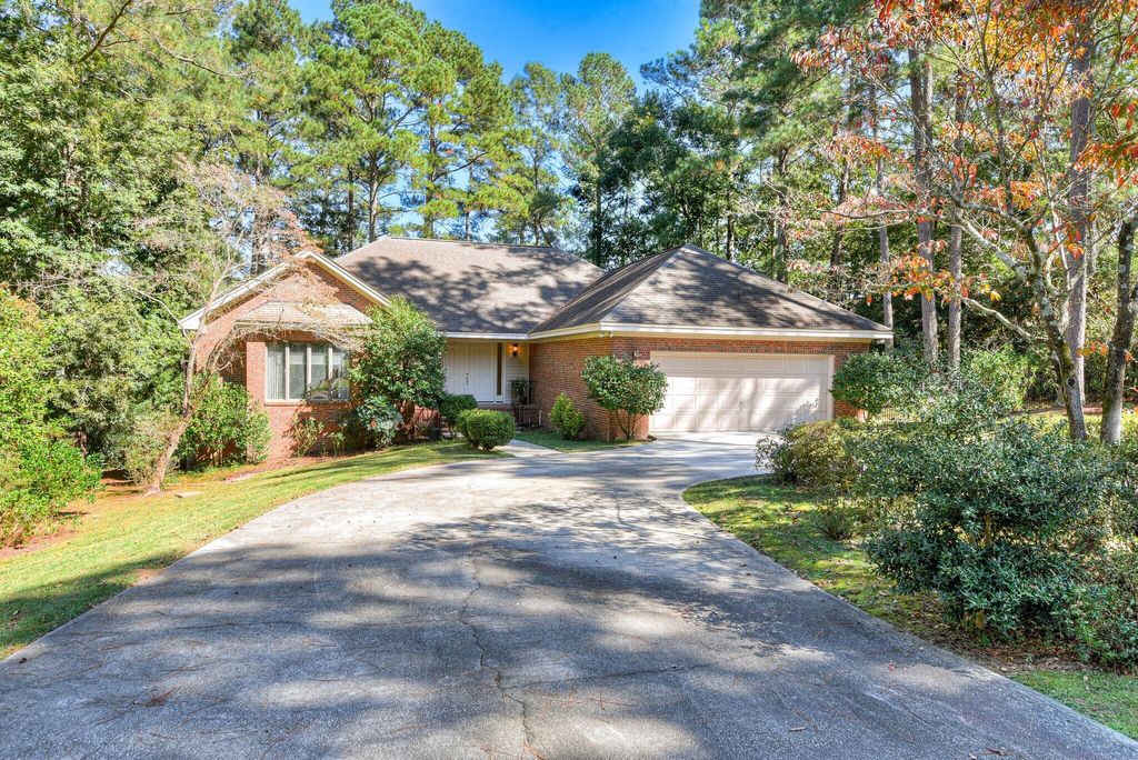Photo for 209 Hemlock Drive, Aiken, SC 29803 (MLS # 220086)