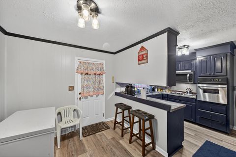 Tiny photo for 41 Mansfield Drive, Williston, SC 29853 (MLS # 220693)