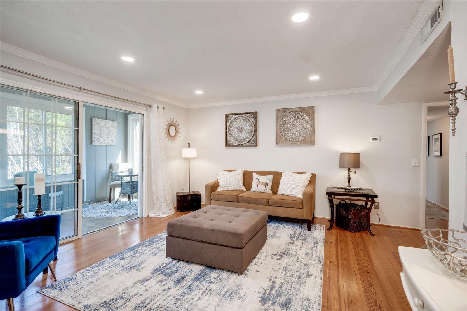 319 Laurens Street SW A6