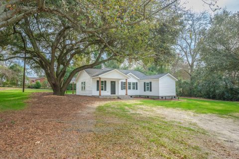 Tiny photo for 1106 Morningside Drive, Aiken, SC 29801 (MLS # 221219)