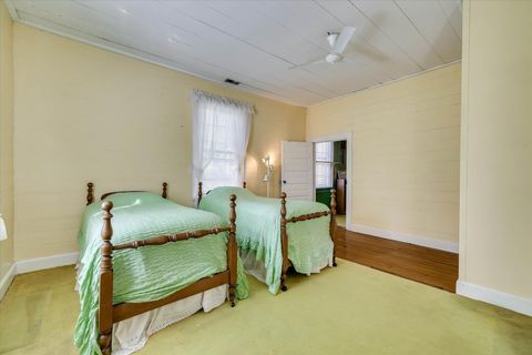 Tiny photo for 621 Meeting Street Road, Edgefield, SC 29824 (MLS # 219977)