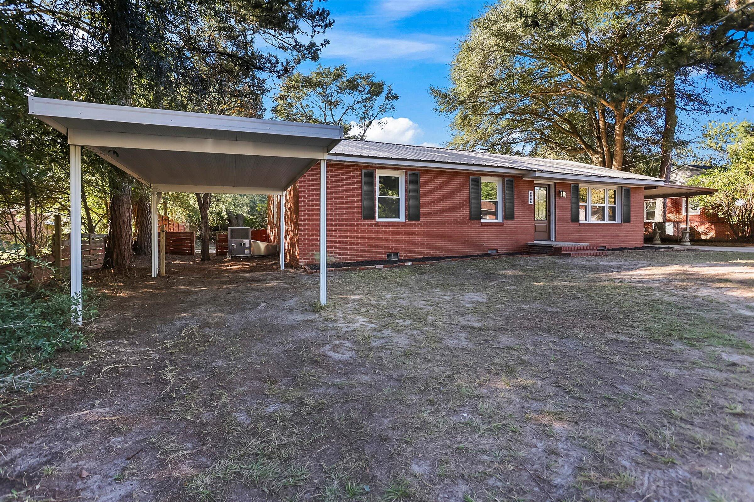 309 Shady Lane NW