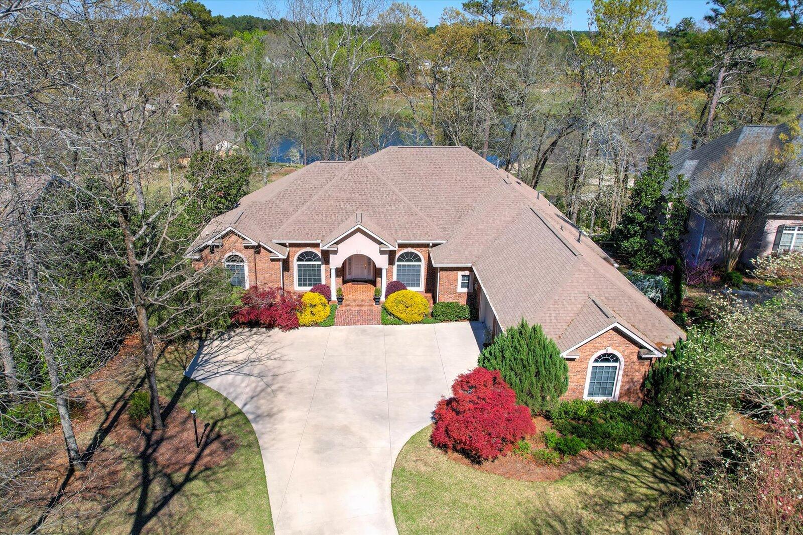 151 Foxhound Run Road