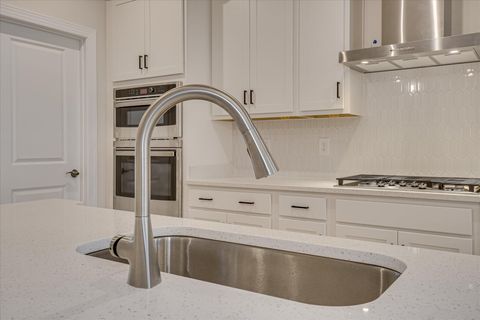 Tiny photo for 340 Pennyweight Lane, North Augusta, SC 29860 (MLS # 221320)