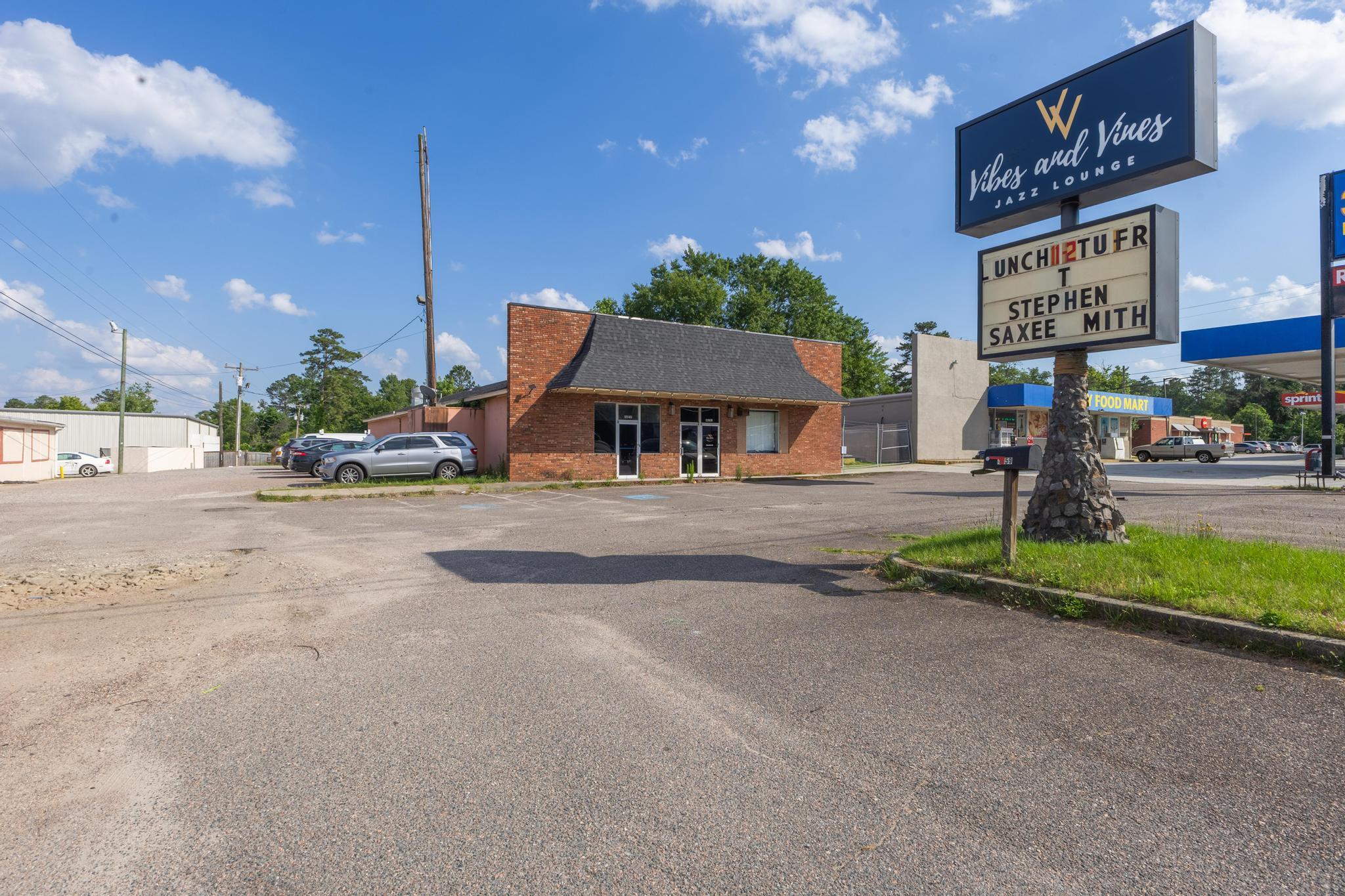 4659 Jefferson Davis Highway