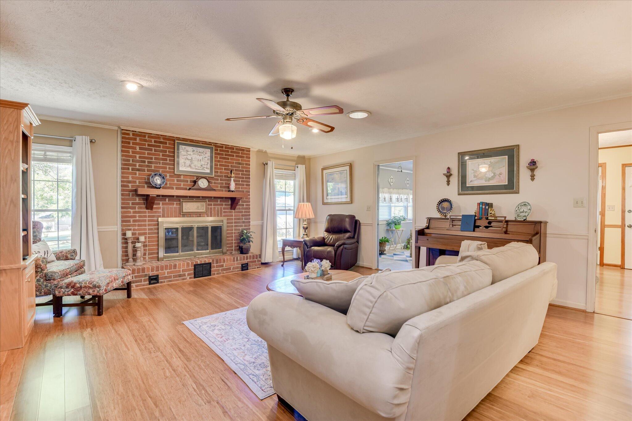 104 Foxhunt Drive