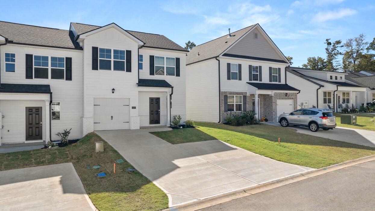 3302 Nolana Loop