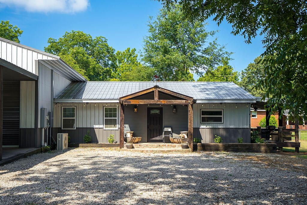 Photo for 13 Marion Young Court, Aiken, SC 29801 (MLS # 218502)