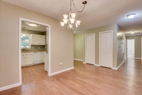 Tiny photo for 113 Oriole Road, Ninety Six, SC 29666 (MLS # 219958)