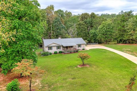 Tiny photo for 113 Oriole Road, Ninety Six, SC 29666 (MLS # 219958)