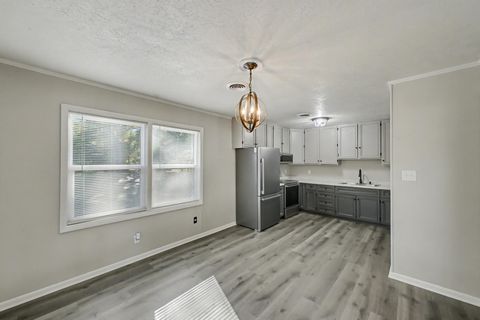Tiny photo for 1369 Congress Drive NW, Aiken, SC 29801 (MLS # 220174)