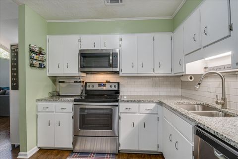 Tiny photo for 344 Marshall Street, Martinez, GA 30907 (MLS # 220897)