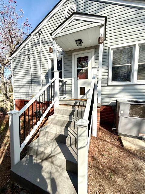 Tiny photo for 543 Jeter Street, Edgefield, SC 29824 (MLS # 221896)