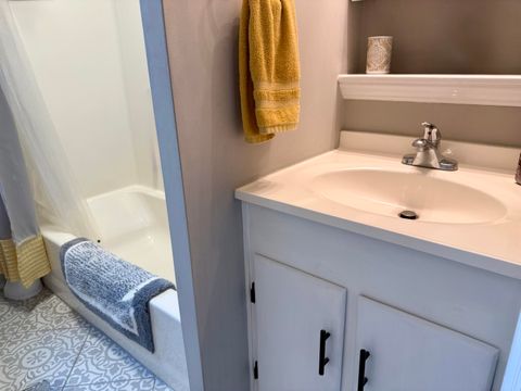 Tiny photo for 543 Jeter Street, Edgefield, SC 29824 (MLS # 221896)