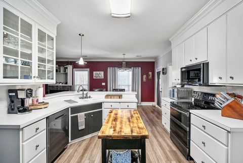 Tiny photo for 215 Ironbark Court, Aiken, SC 29803 (MLS # 220095)