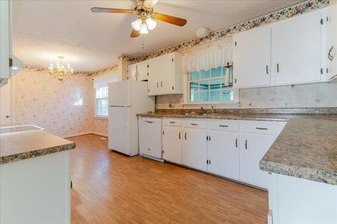 Tiny photo for 202 Old Whiskey Road N, New Ellenton, SC 29809 (MLS # 220573)