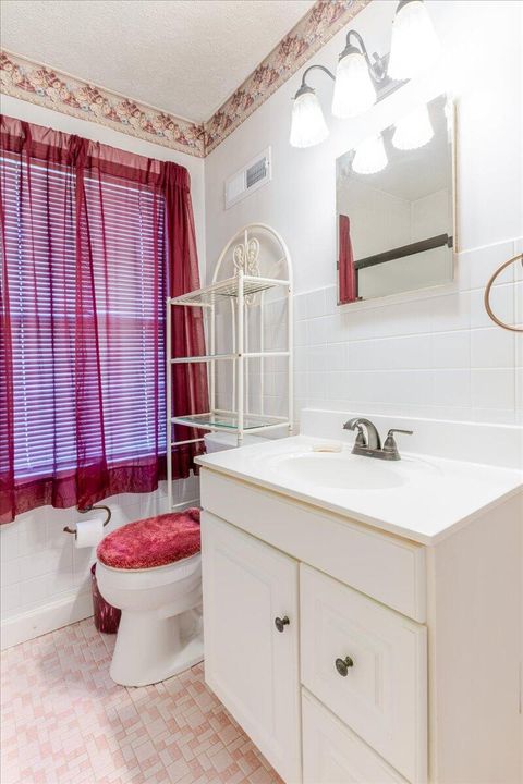 Tiny photo for 202 Old Whiskey Road N, New Ellenton, SC 29809 (MLS # 220573)