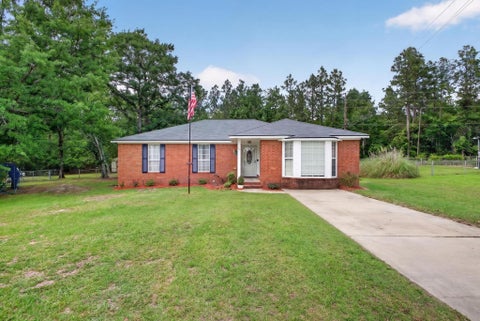 Photo of 110 Arbor Court, Aiken, SC 29801 (MLS # 223875)