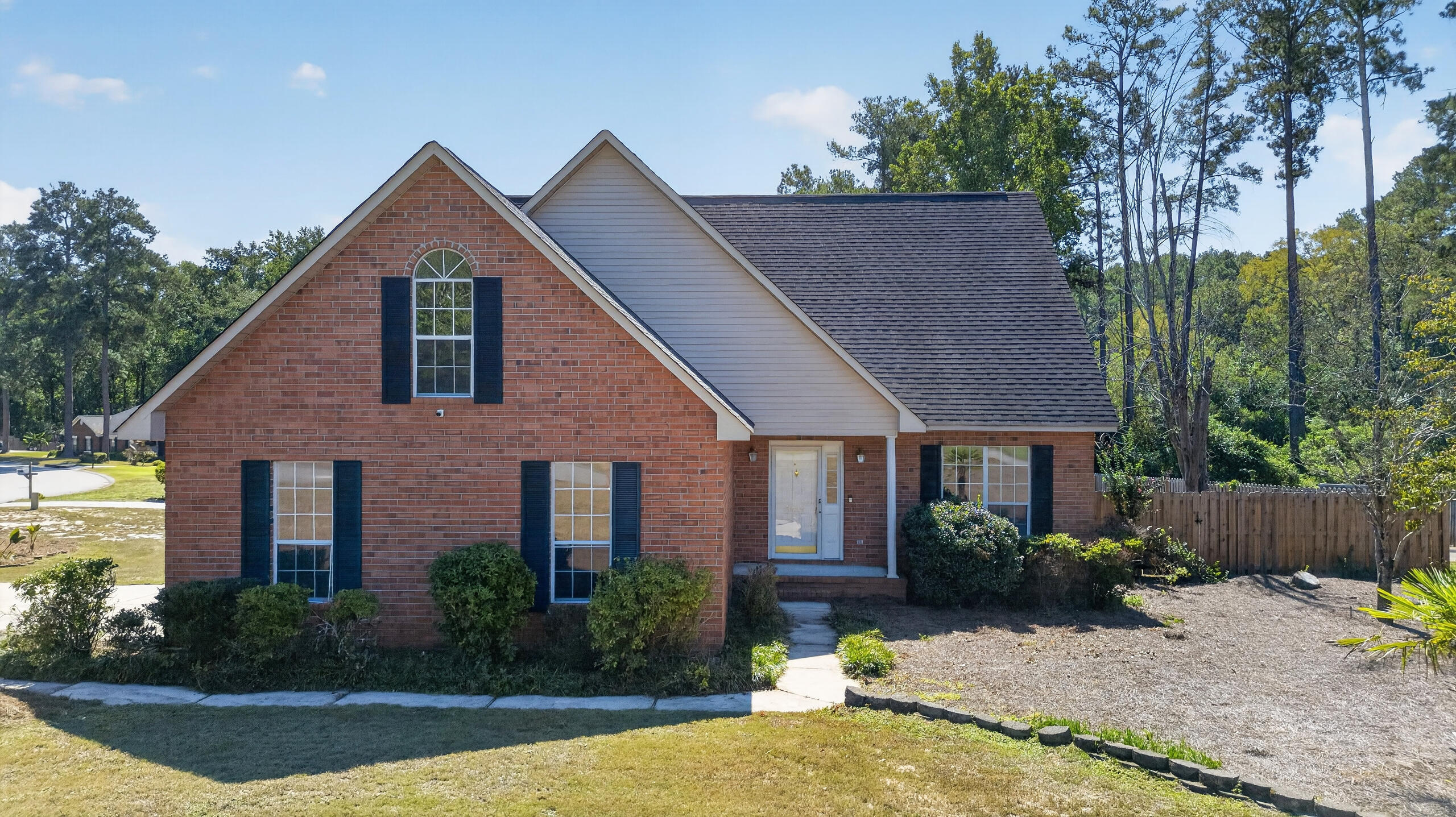 3042 Maplewood Drive