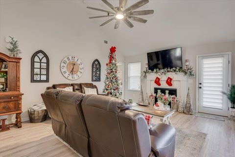 Tiny photo for 162 Sutton Court, Graniteville, SC 29829 (MLS # 220655)