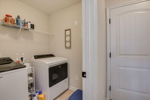 Tiny photo for 162 Sutton Court, Graniteville, SC 29829 (MLS # 220655)