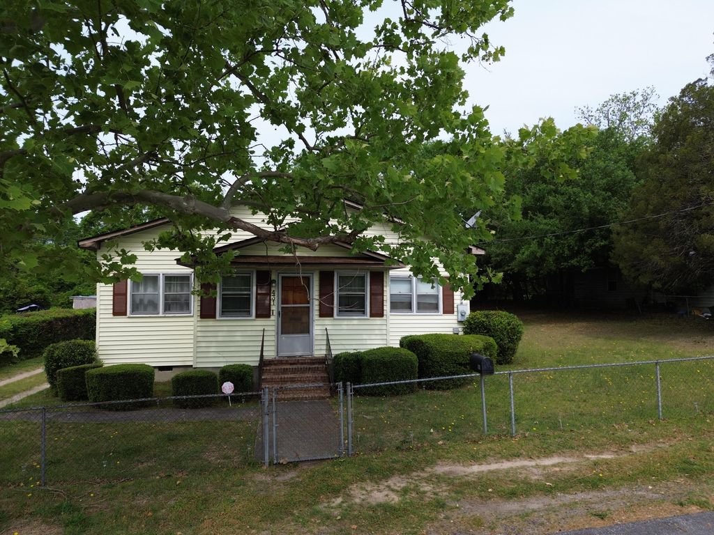 Photo for 431 Greenville Street NW, Aiken, SC 29801 (MLS # 216950)