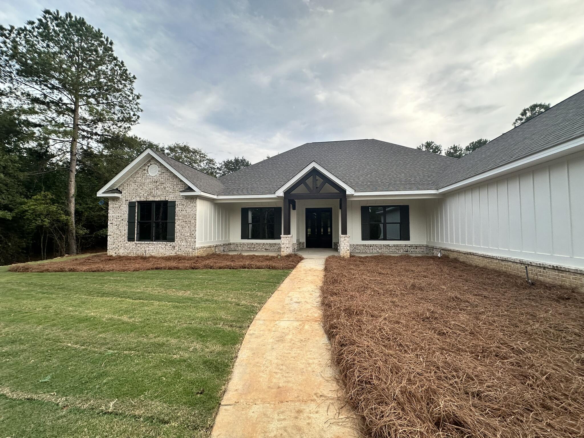 Beech Island, South Carolina 29842, United States, 5 Bedrooms Bedrooms, ,5 BathroomsBathrooms,Residential,Pending,15373