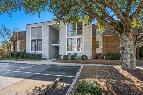 Photo of 327 Laurens Street SW #E-9, Aiken, SC 29801 (MLS # 221700)