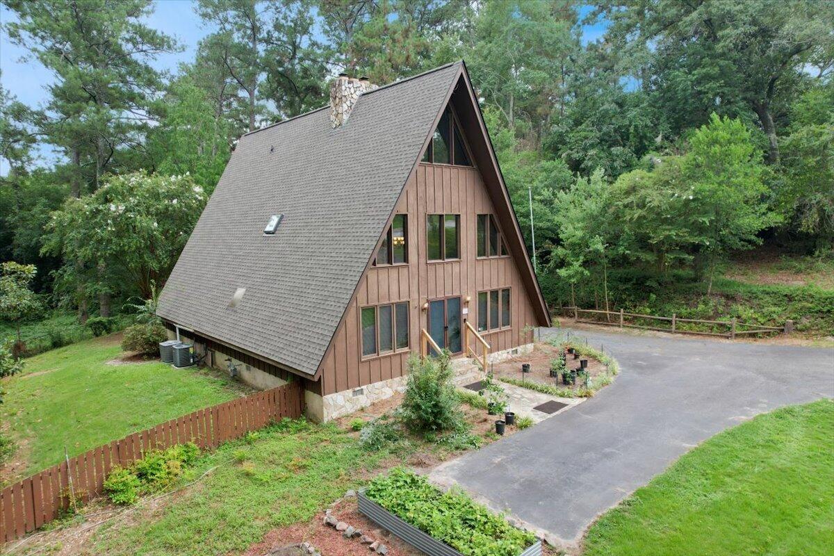 108 Ferree Place