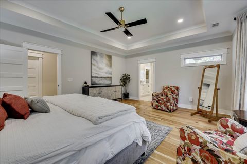 Tiny photo for 212 Pirates Cove, Mccormick, SC 29835 (MLS # 220686)