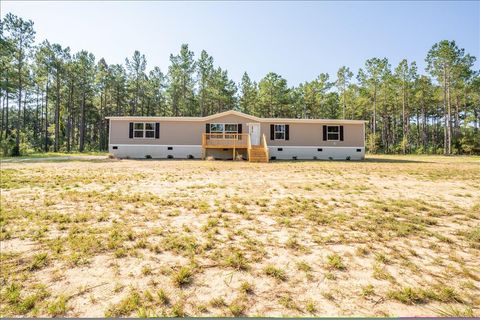 Photo of 770 White Pond Road, Williston, SC 29853 (MLS # 219398) Photo of 770 White Pond Road, Williston, SC 29853 (MLS # 219398)
