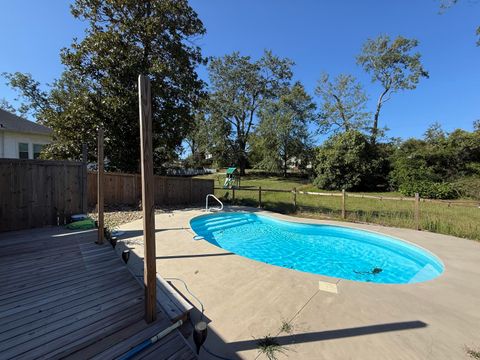 Tiny photo for 215 Church Street, Edgefield, SC 29824 (MLS # 219511)