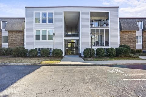 Photo of 325 Laurens St SW #D-10, Aiken, SC 29801 (MLS # 221588)