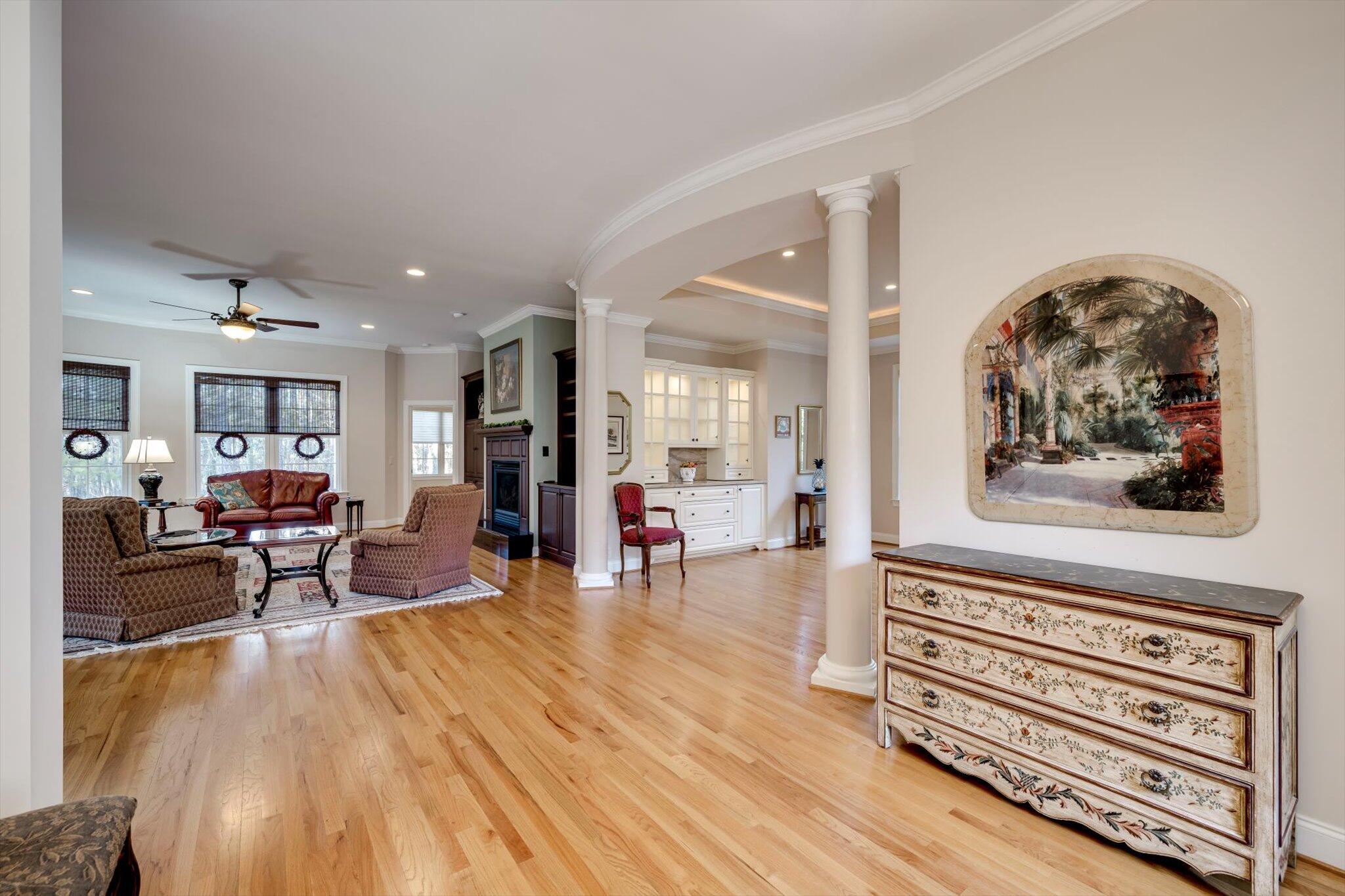 1030 Longstreet Place