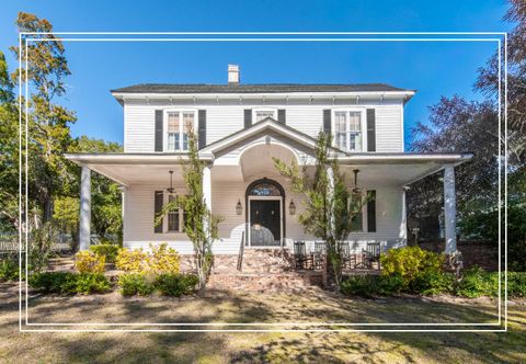 Photo of 424 Barnwell Avenue NW, Aiken, SC 29801 (MLS # 221387)