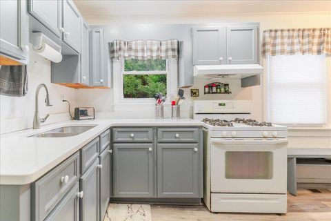 Tiny photo for 615 Jefferson Terrace NE, Aiken, SC 29801 (MLS # 220731)