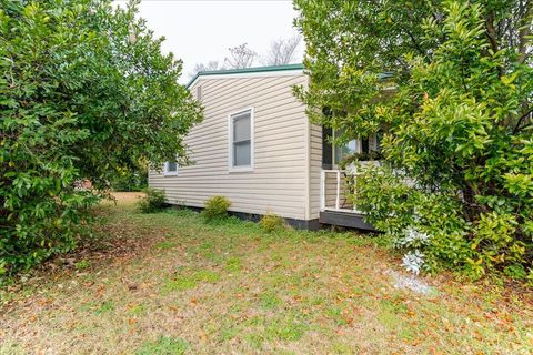 Tiny photo for 615 Jefferson Terrace NE, Aiken, SC 29801 (MLS # 220731)