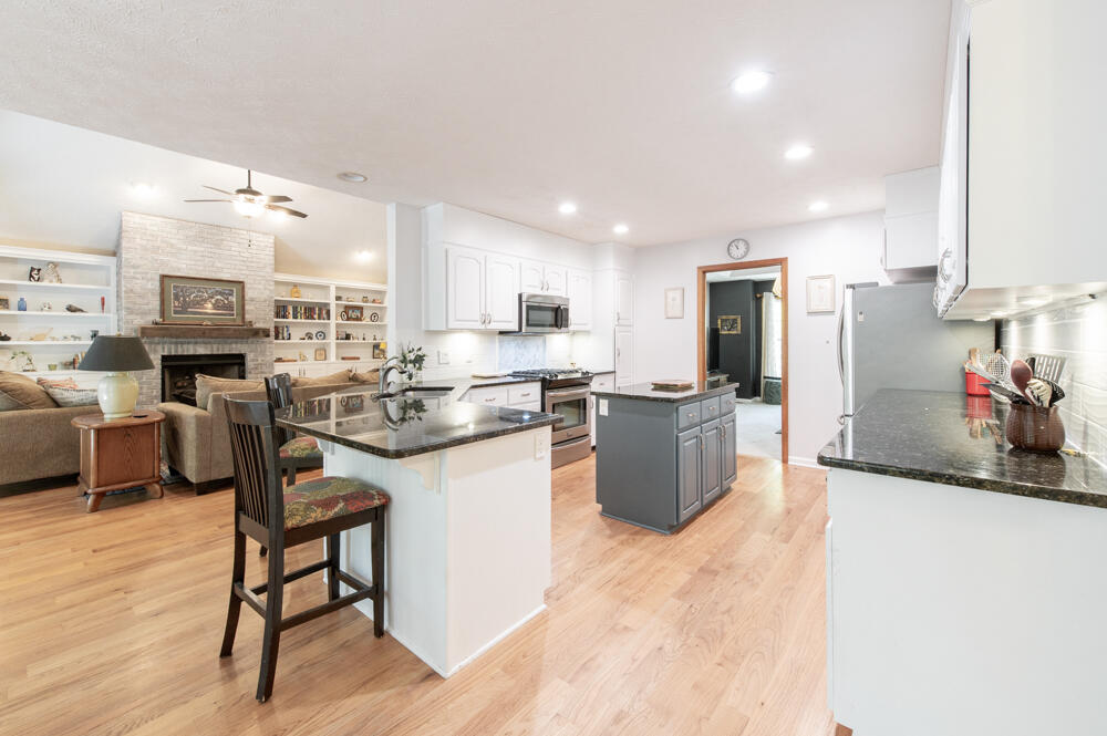 32 Bungalow Court