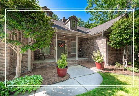 Photo of 32 Bungalow Court, Aiken, SC 29803 (MLS # 222894)