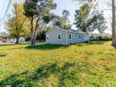 Tiny photo for 892 Murrah Avenue, Aiken, SC 29803 (MLS # 220535)
