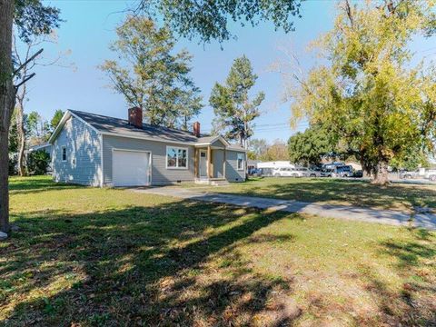 Tiny photo for 892 Murrah Avenue, Aiken, SC 29803 (MLS # 220535)