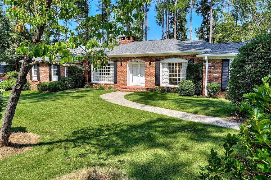 Photo for 538 Regent Road, Augusta, GA 30909 (MLS # 219410)