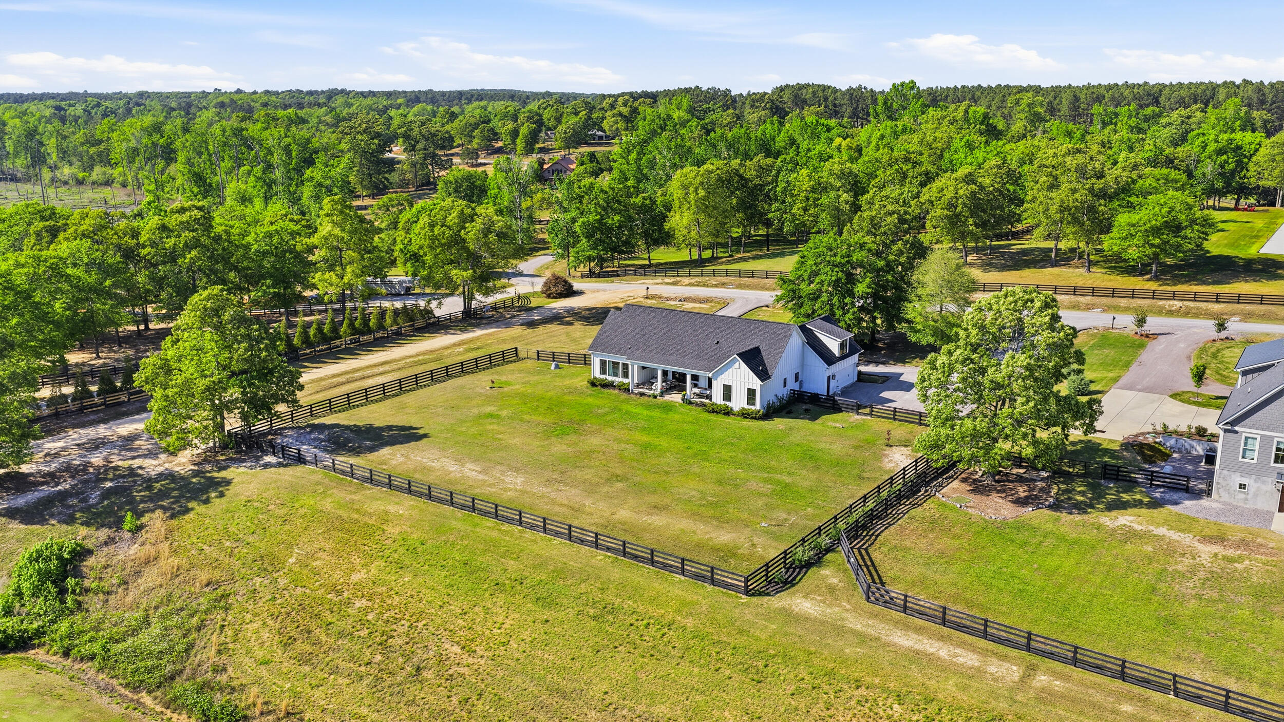 576b Mcintosh Loop
