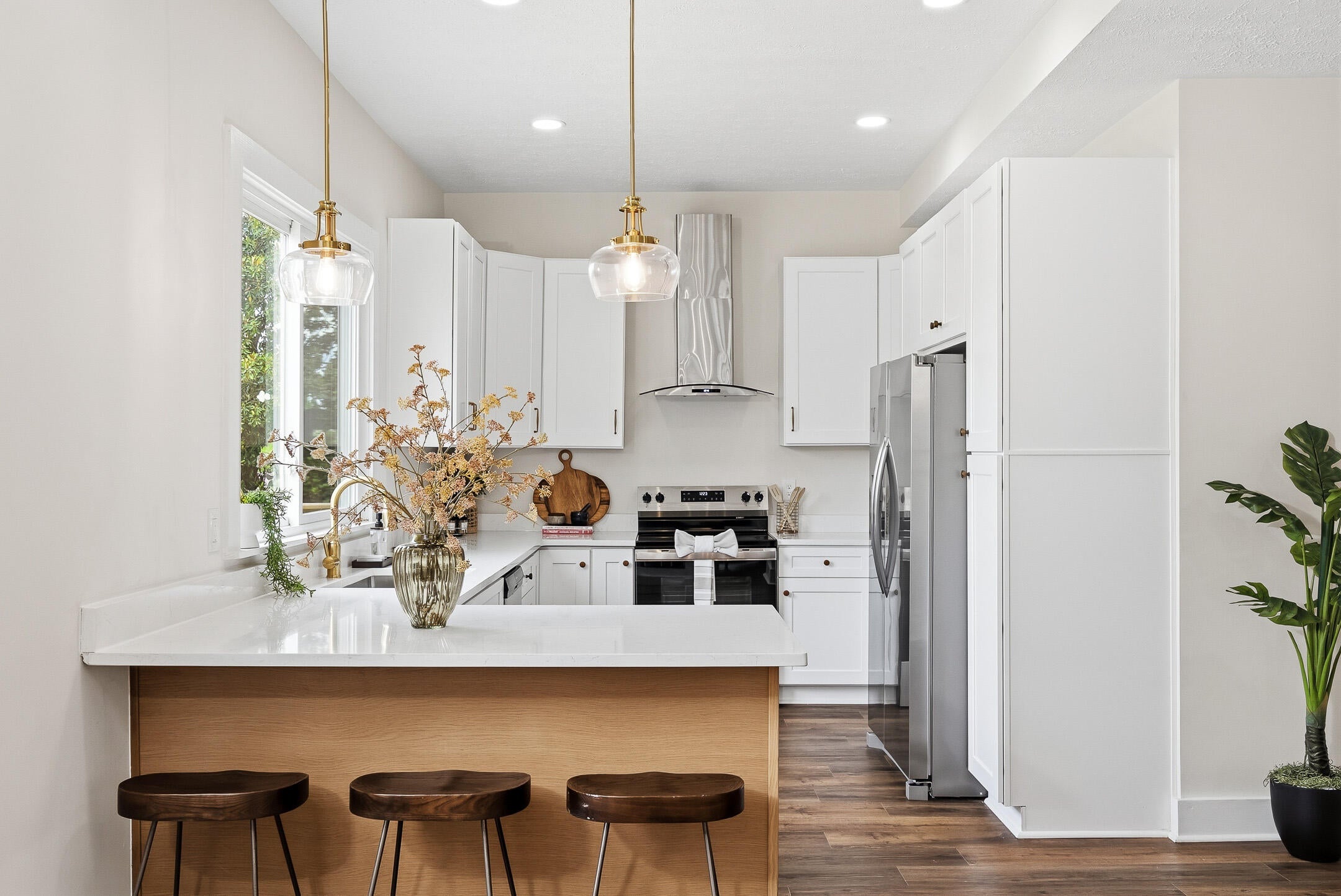404 W Forest Avenue
